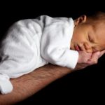 Stitichezza neonato : cosa fare?