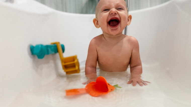 Quando un neonato non vuole fare il bagnetto